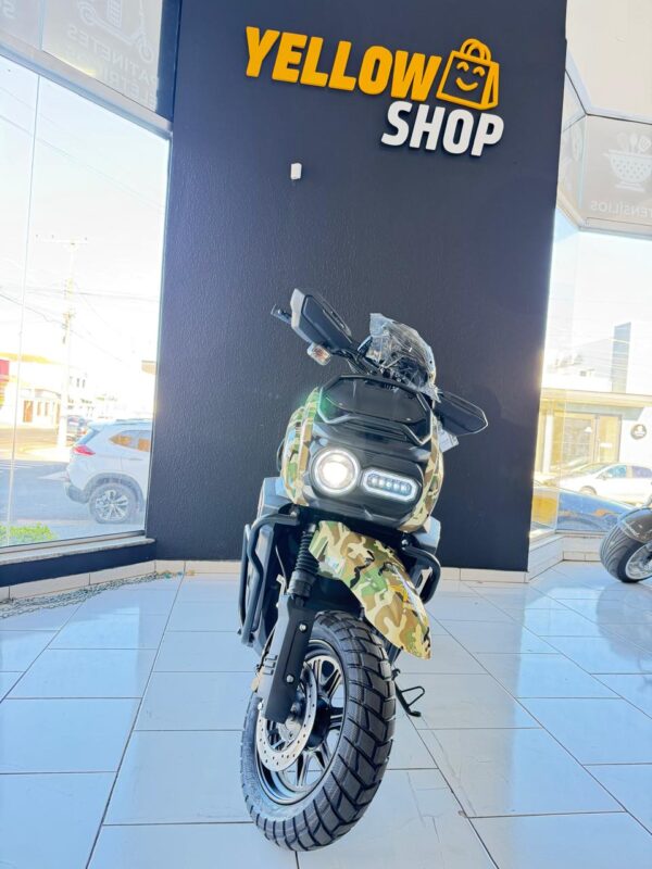AG11 TANK Militar Camuflada