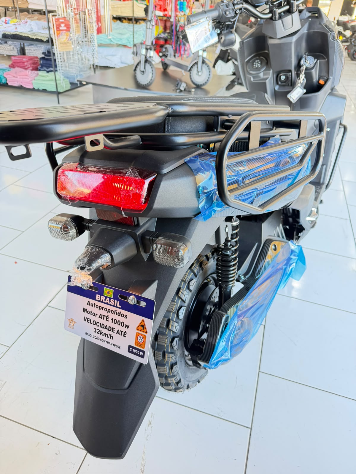 AG11 TANK Carbono Black - Imagem 4