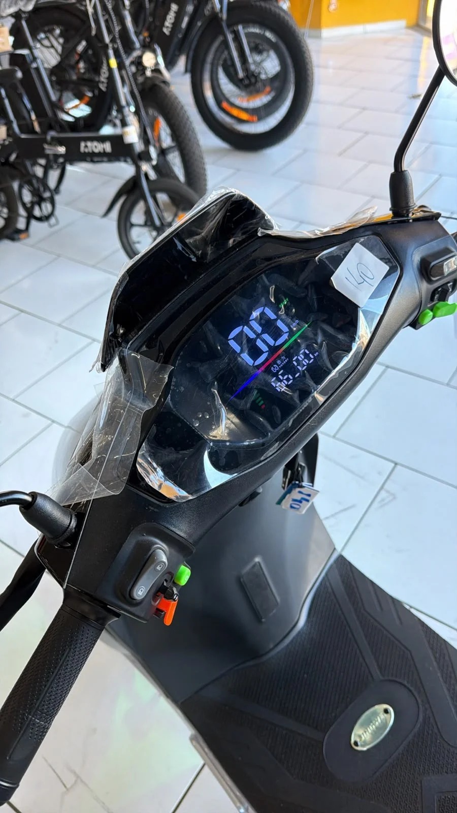 Scooter AG 12 Cinza - Imagem 4