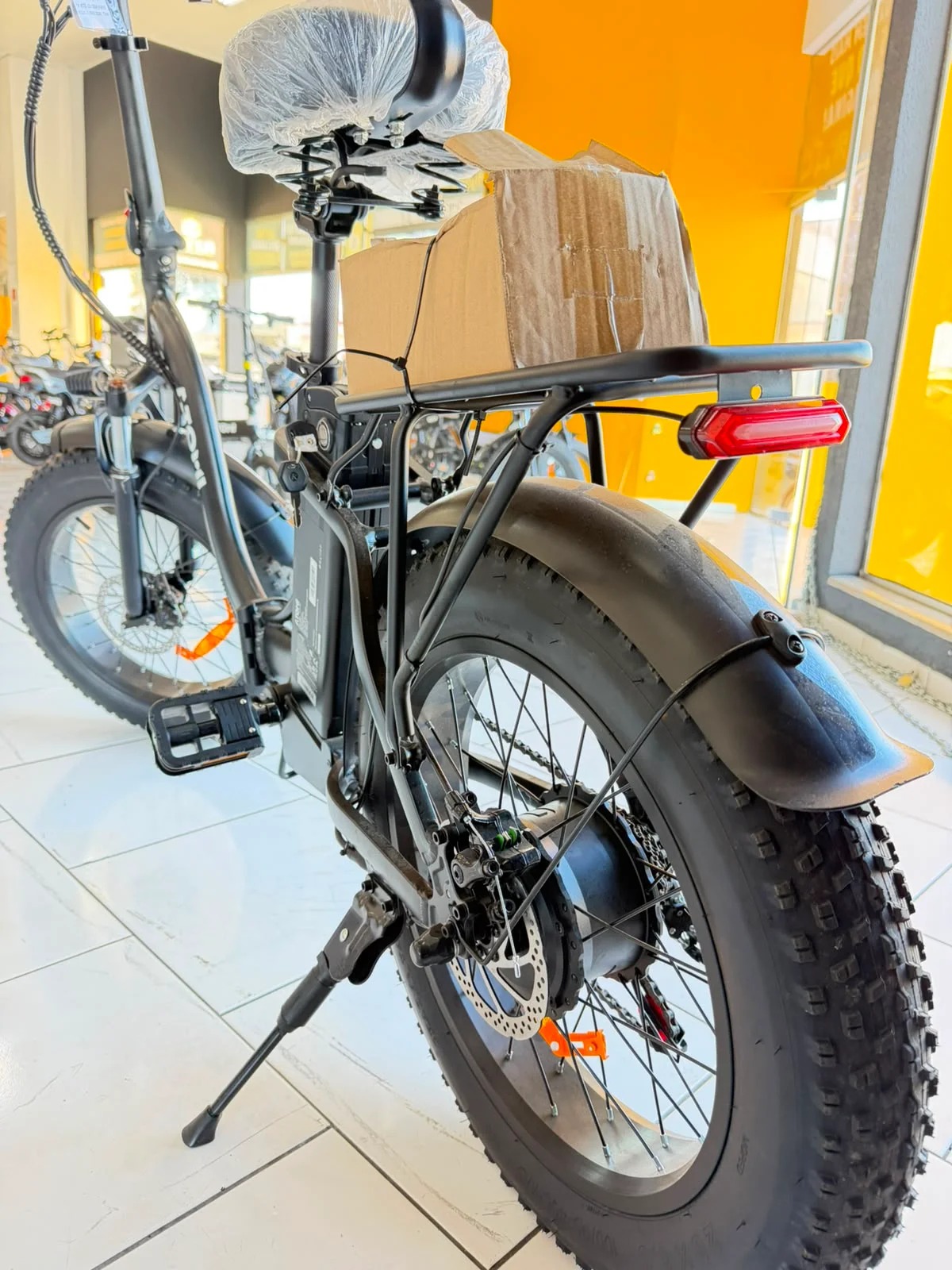 Bicicleta Elétrica Atomi ZX201 750W - Imagem 4