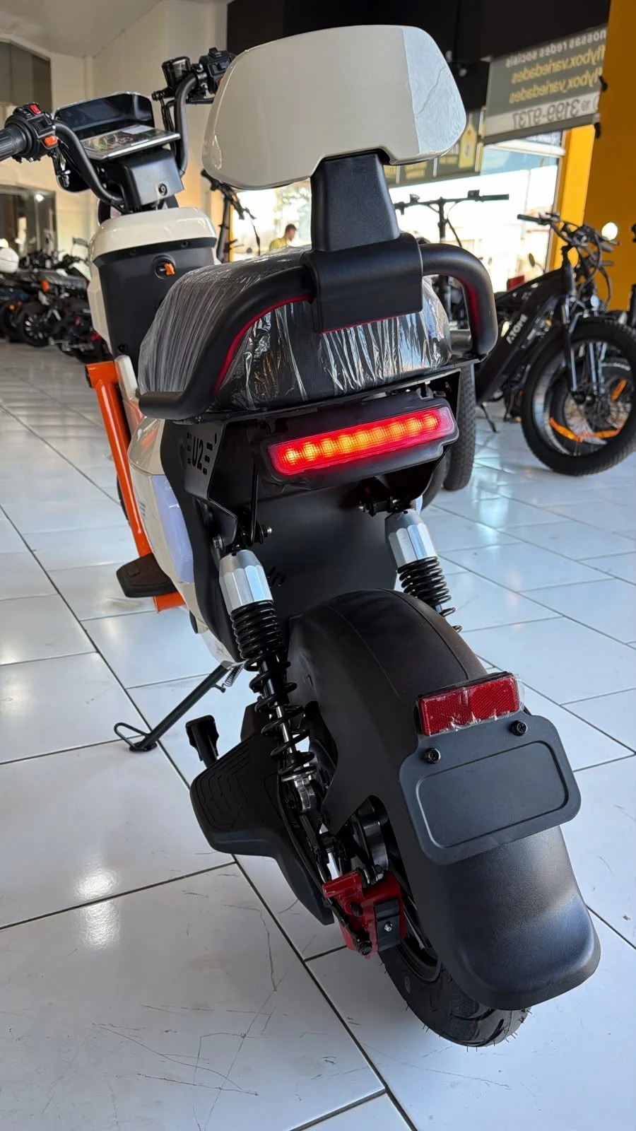 Scooter AG 08 Bege - Imagem 5