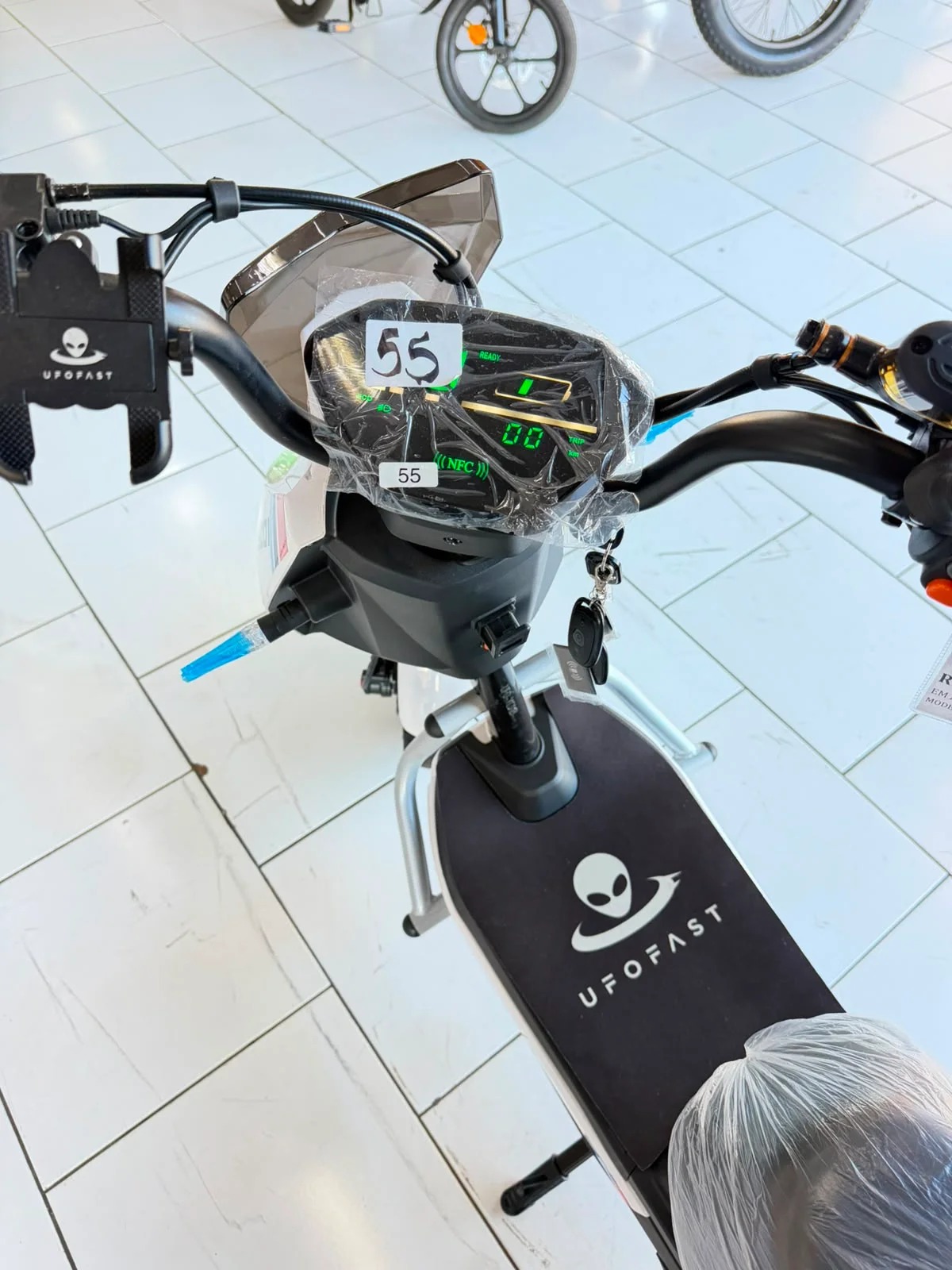 Scooter UFOFAST YC01 Branca - Imagem 5