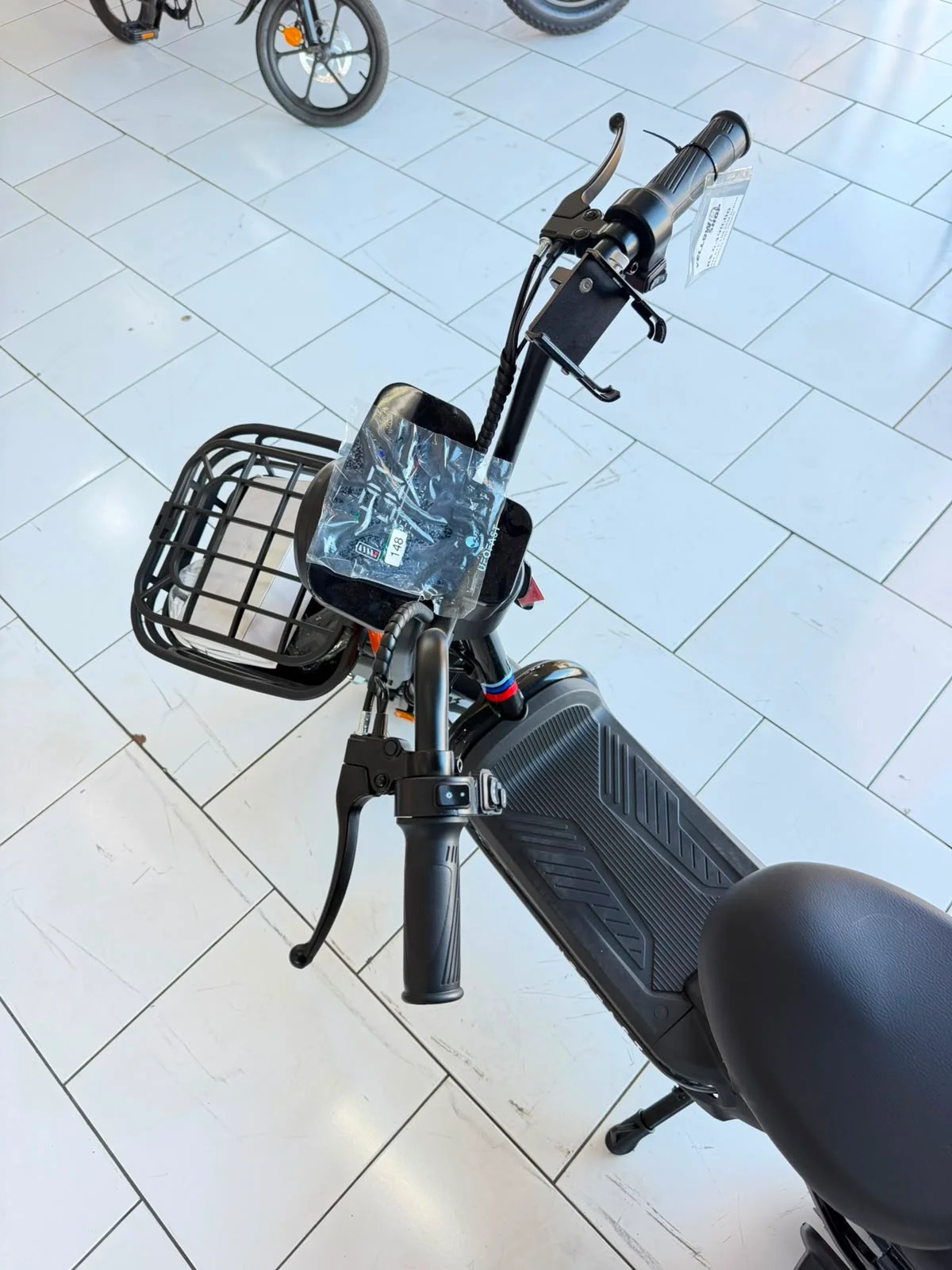 Scooter UFOFAST F02 LARANJA - Imagem 3